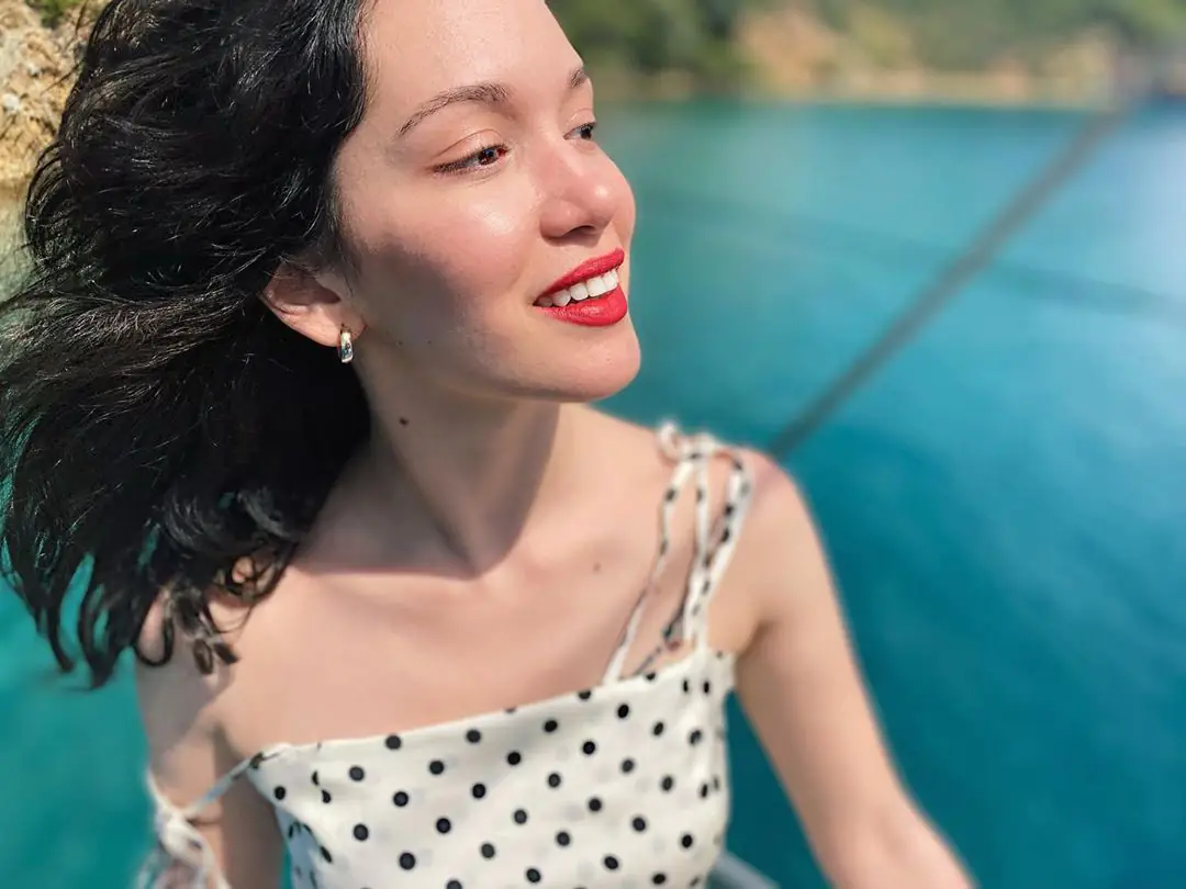 Çukur'un Nehir'i Hazal Subaşı, Bayram pozuyla kalpleri çaldı... 7