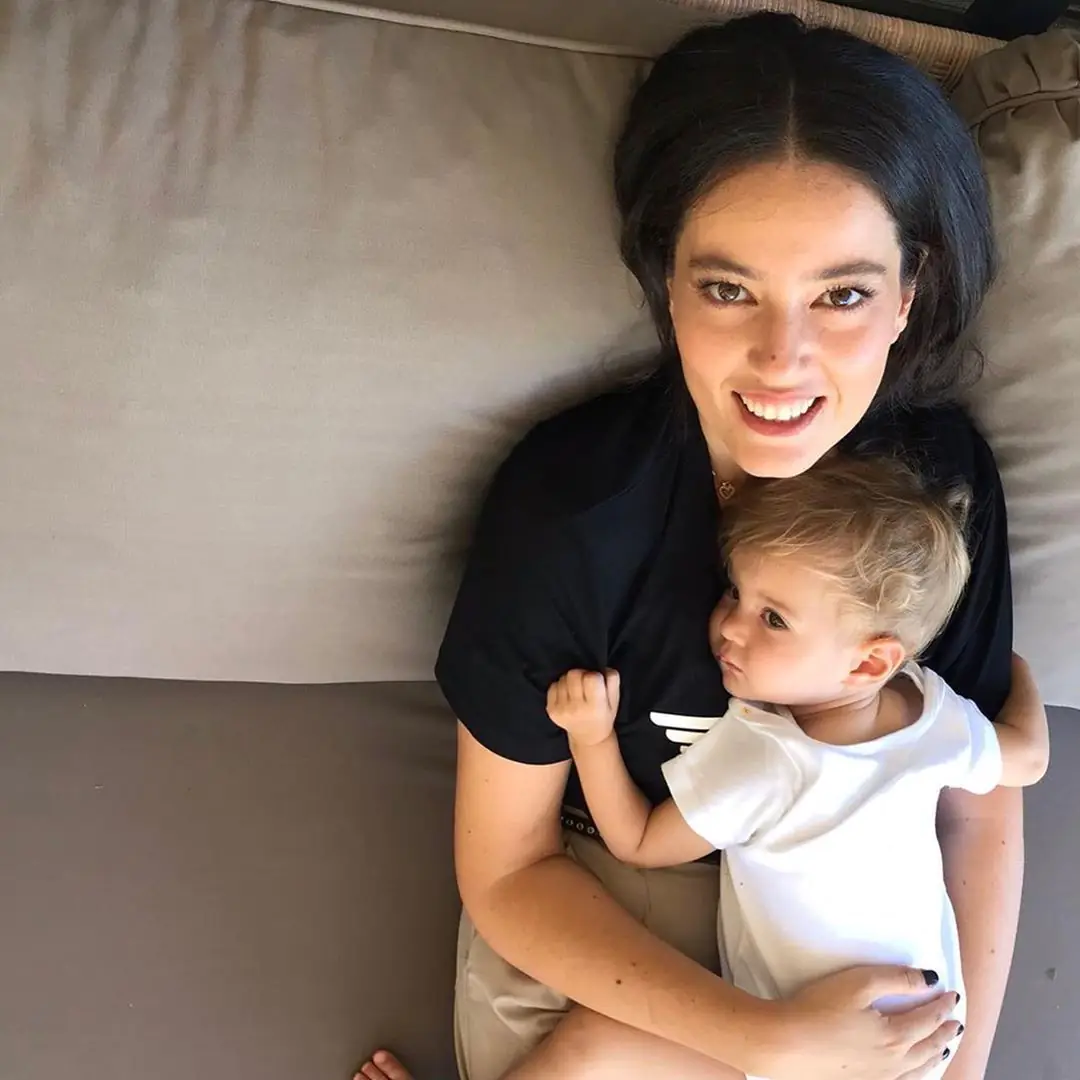 Pelin Akil, Merve Boluğur ve Birce Akalay'dan ilgi çeken pozlar! 9