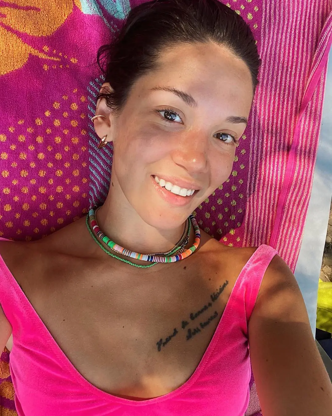 Çukur'un gelini Hazal Subaşı, pembeleriyle yine övgüleri kaptı! 7 Çukur'un gelini Hazal Subaşı, pembeleriyle yine övgüleri kaptı! 7