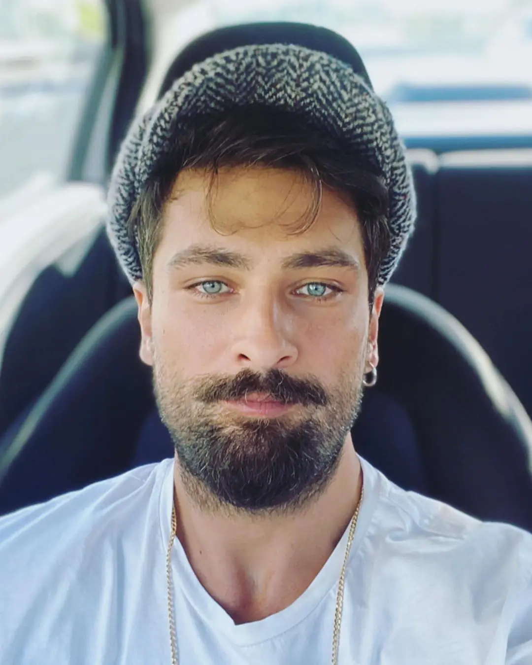 Onur Tuna, Mucize Doktor'da öğrendiği terimlerle takipçilerini meraka sürüklüyor! 7