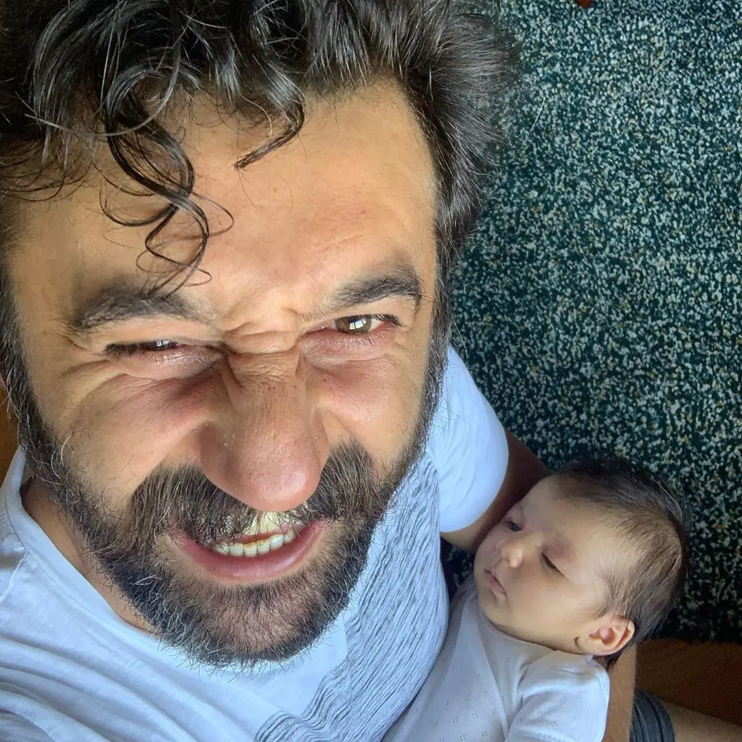 Çukur'un Cumali'si Necip Memili baba olunca başka birisi oldu! 7