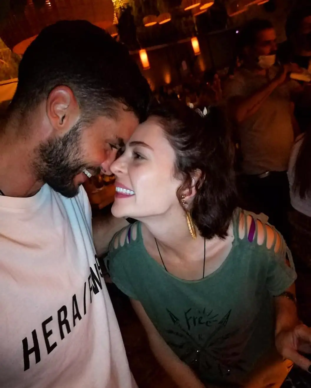 Berk Oktay ve Yıldız Çağrı Atiksoy aşkta ne hızlı çıktılar! 7
