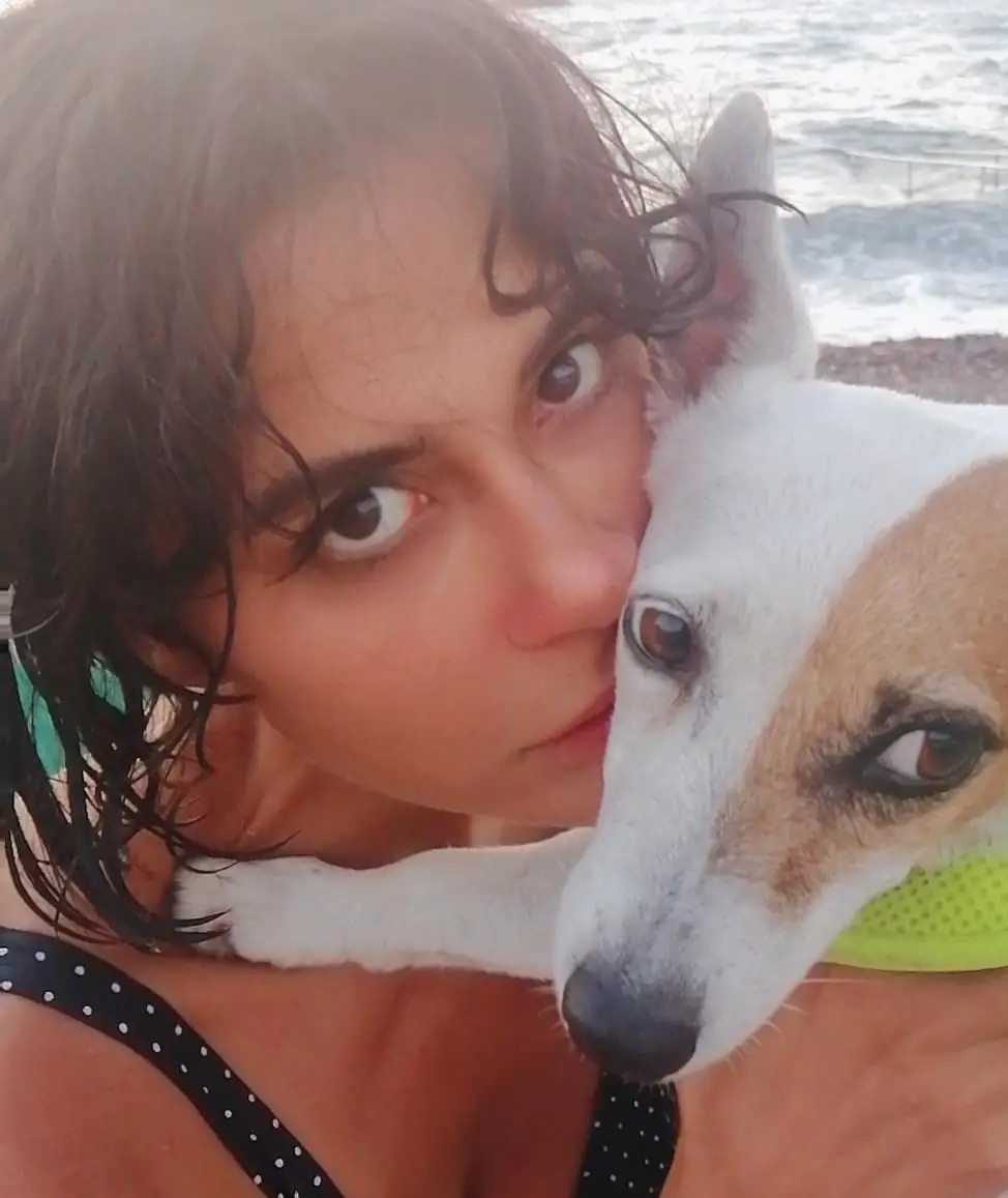 Asena Tugal hem isyan etti hem de şikayetini kelimelere döktü! 7
