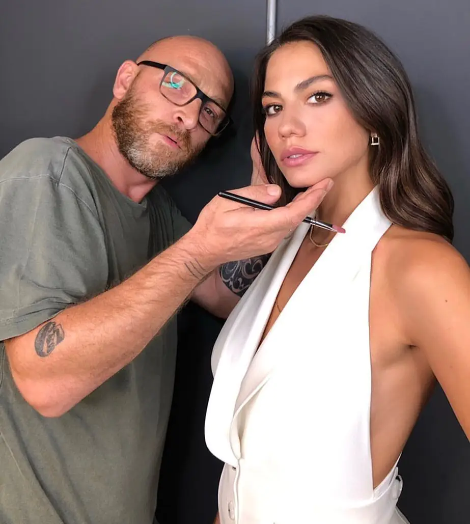 Saçlarım şekil önümden çekil! Demet Özdemir saçlarıyla mesajı verdi! 8