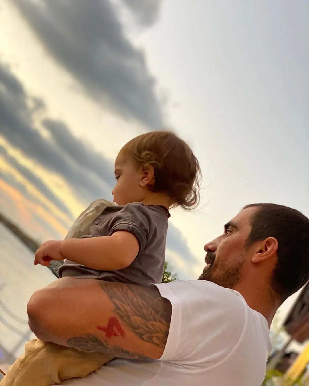 İbrahim Çelikkol'un oğlunun tatlılığı... 7