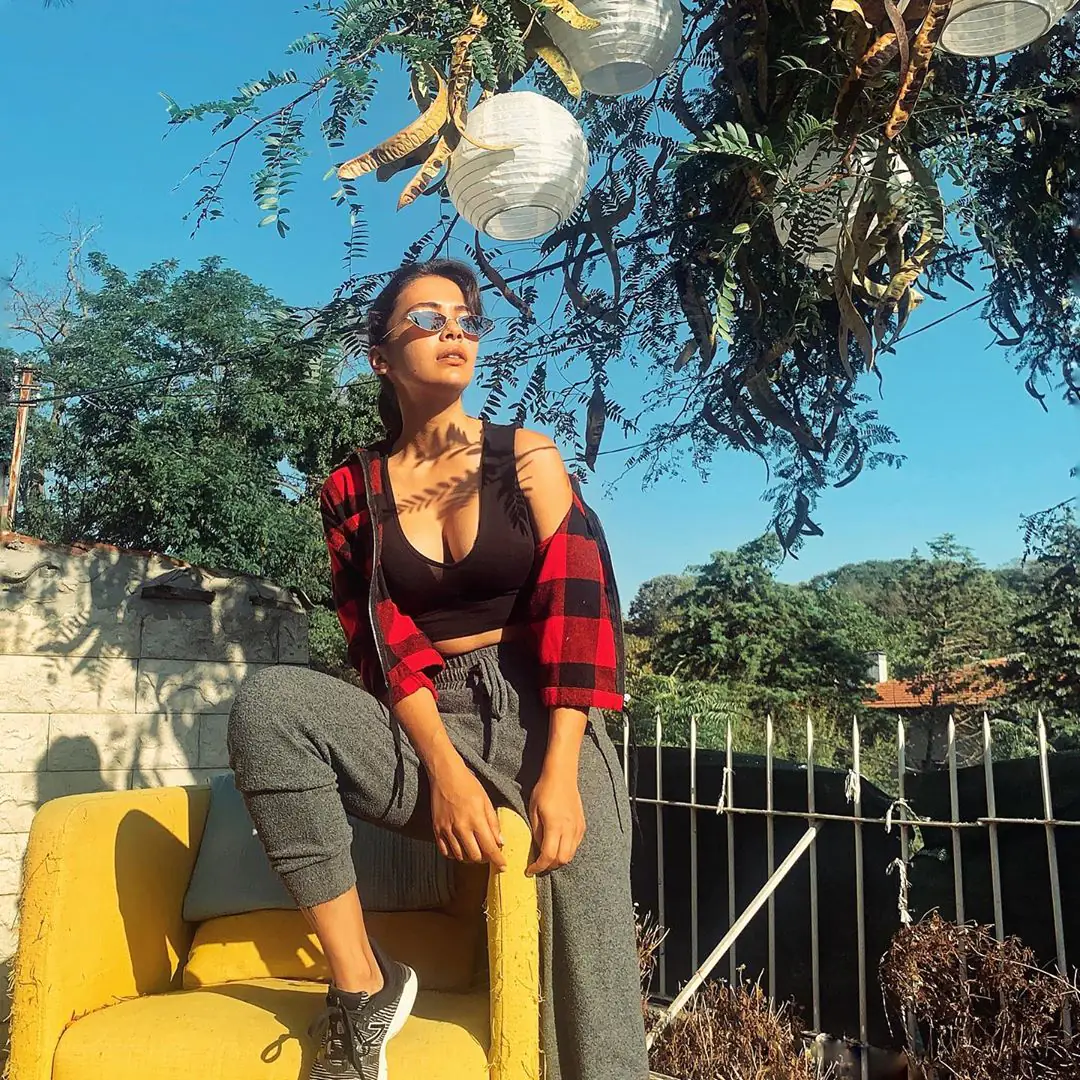 Biran Damla Yılmaz saçma habere hak ettiği gibi yanıt verdi! 7