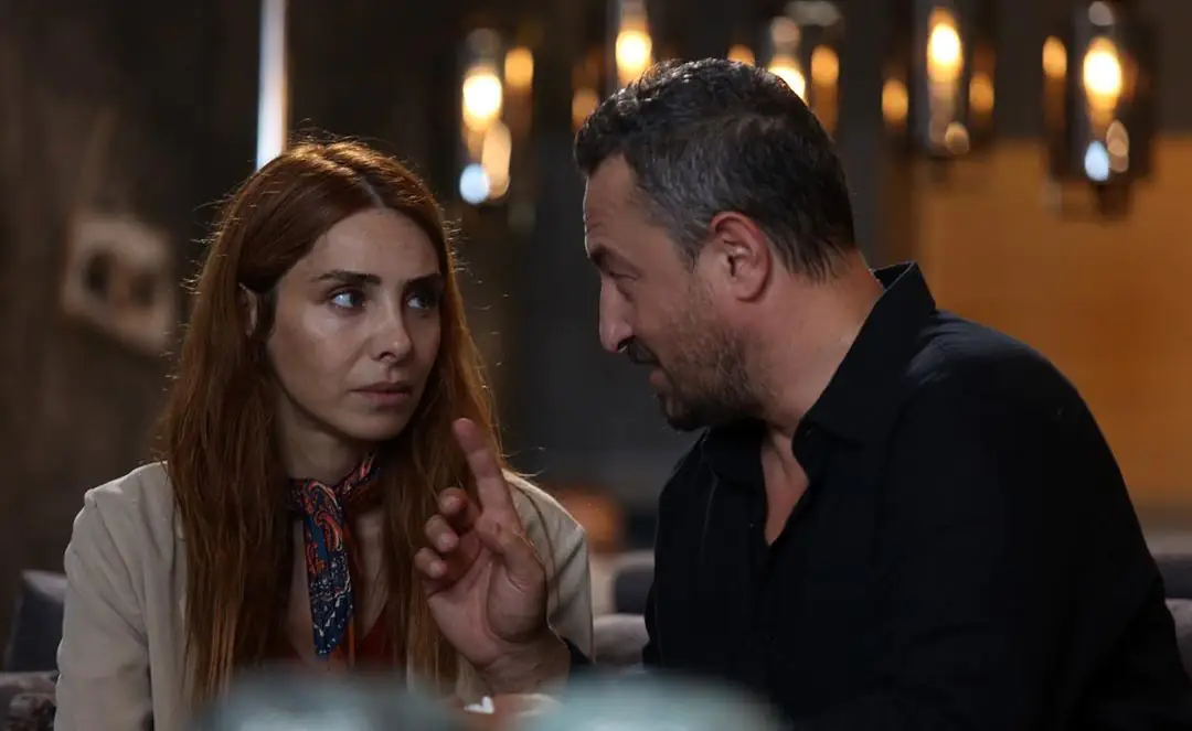 Nur Fettahoğlu, Babil'deki Eda ile dalgasını geçti! 7