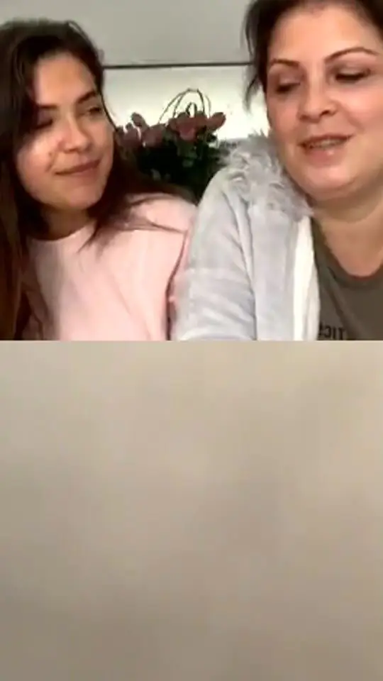 Biran Damla Yılmaz'ın annesine aşırı benzerliği şoke etti... Instagram'da canlı yayın yaptılar 7 Biran Damla Yılmaz'ın annesine aşırı benzerliği şoke etti... Instagram'da canlı yayın yaptılar 7