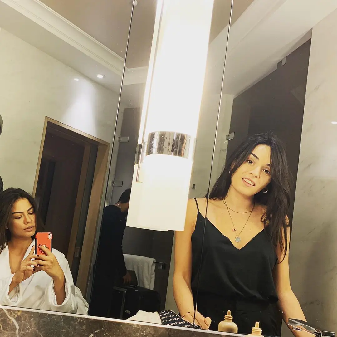 Demet Özdemir'in çok değer verdiği bir arkadaşı var! 7