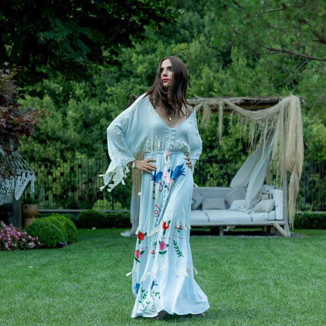 Birce Akalay fotoğrafıyla güldürdü, Şükran Ovalı pozuyla şaşırttı... 9