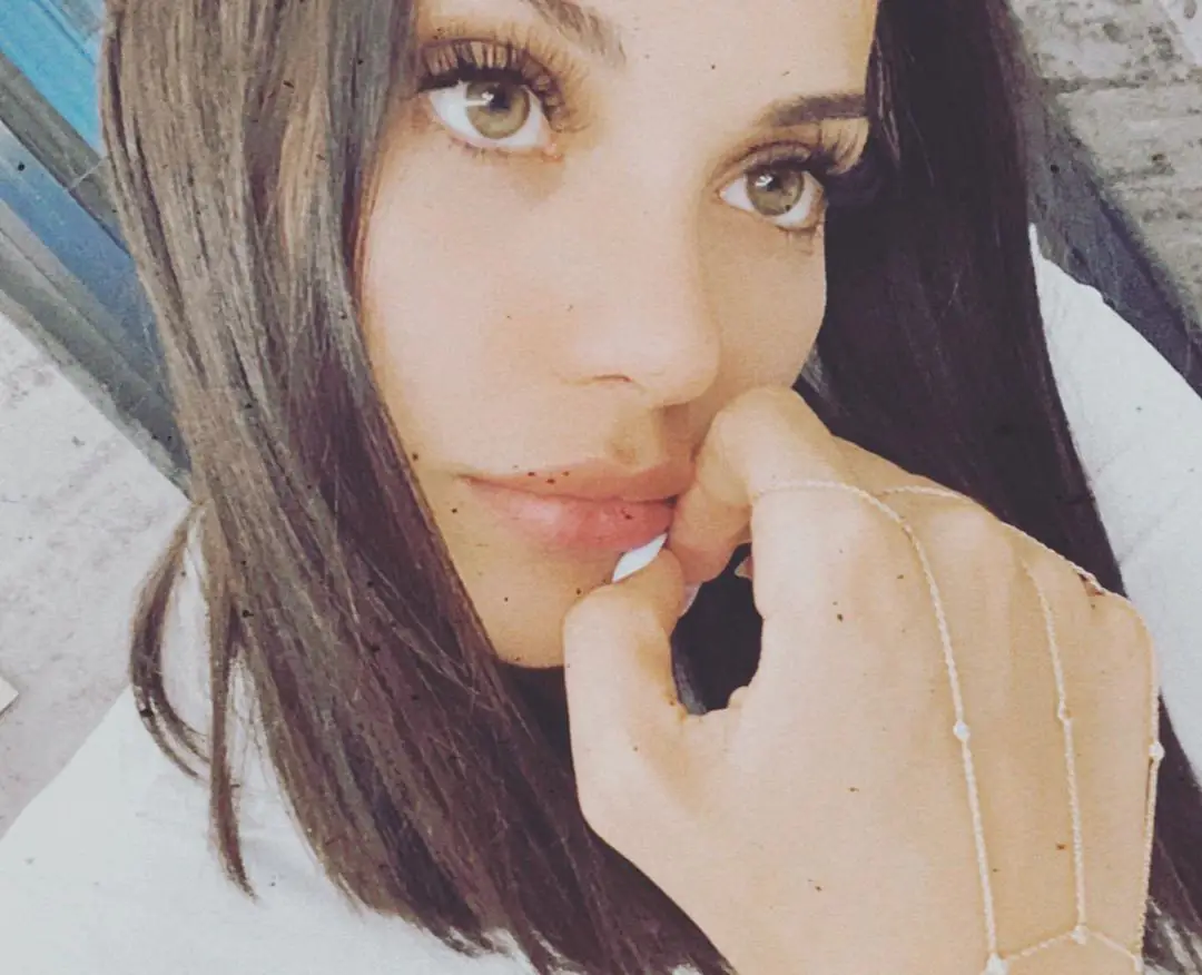 Tuvana Türkay'ın imalı göndermesi, Simay Barlas'ın seksi havuz hali! 8