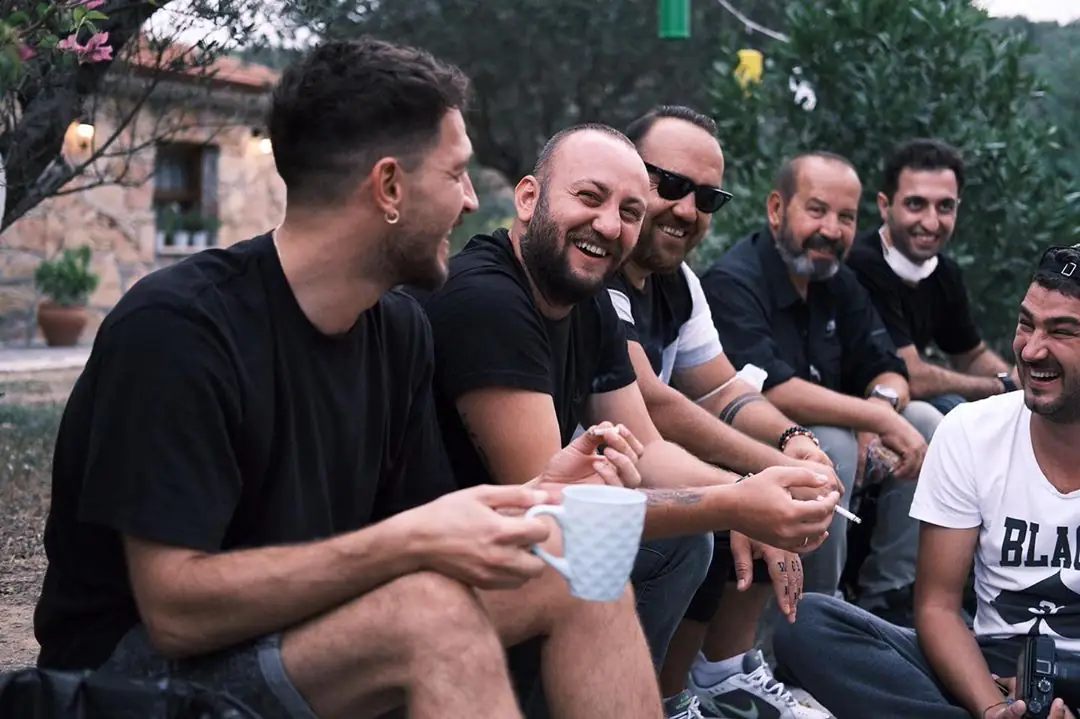 Sefirin Kızı dizi ekibinde yüzler gülüyor! 7