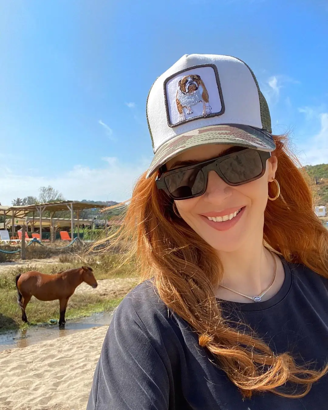 Yasemin Allen kedi kız oldu, Mine Tugay sevdiğini fona koydu, Hande Doğandemir derine daldı... 9 Yasemin Allen kedi kız oldu, Mine Tugay sevdiğini fona koydu, Hande Doğandemir derine daldı... 9