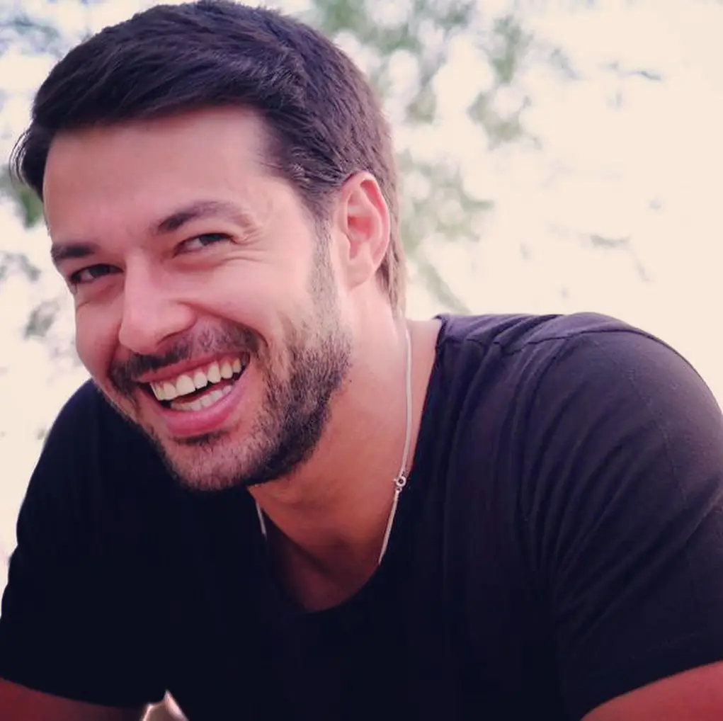 Hilmi Cem İntepe ve Berkay Hardal'dan kalp çalan paylaşımlar! 8