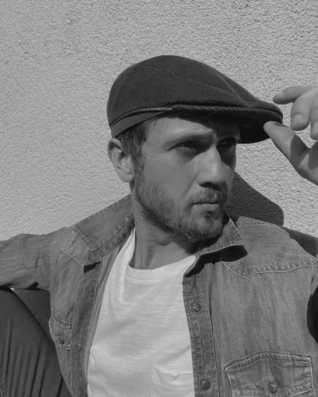 Aras Bulut İynemli, Anıl Altan ve Alperen Duymaz'dan karizma pozlar geldi 9