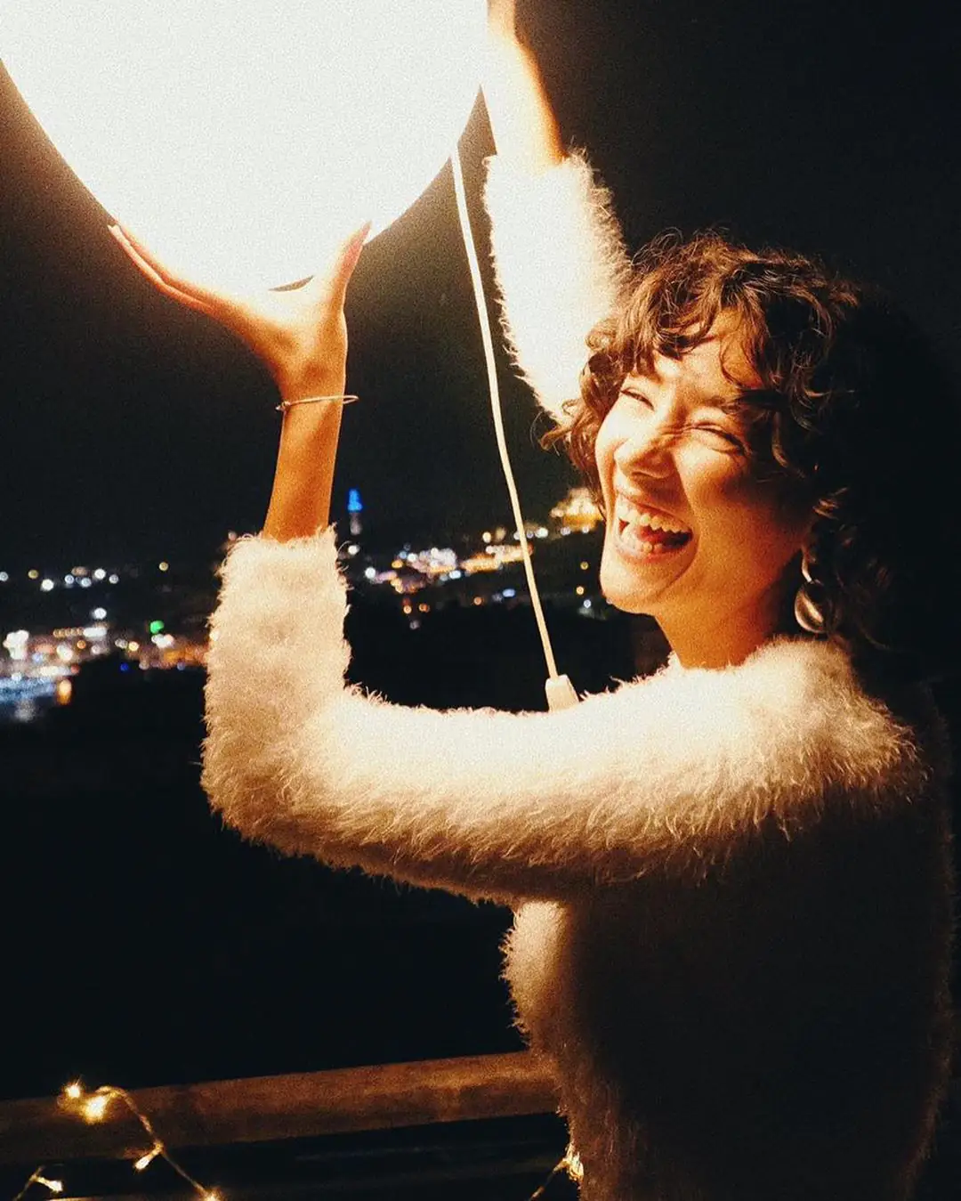 İşte tatilin keyfini çıkartanlar; Aybüke Pusat, Merve Boluğur, Hande Soral! 9