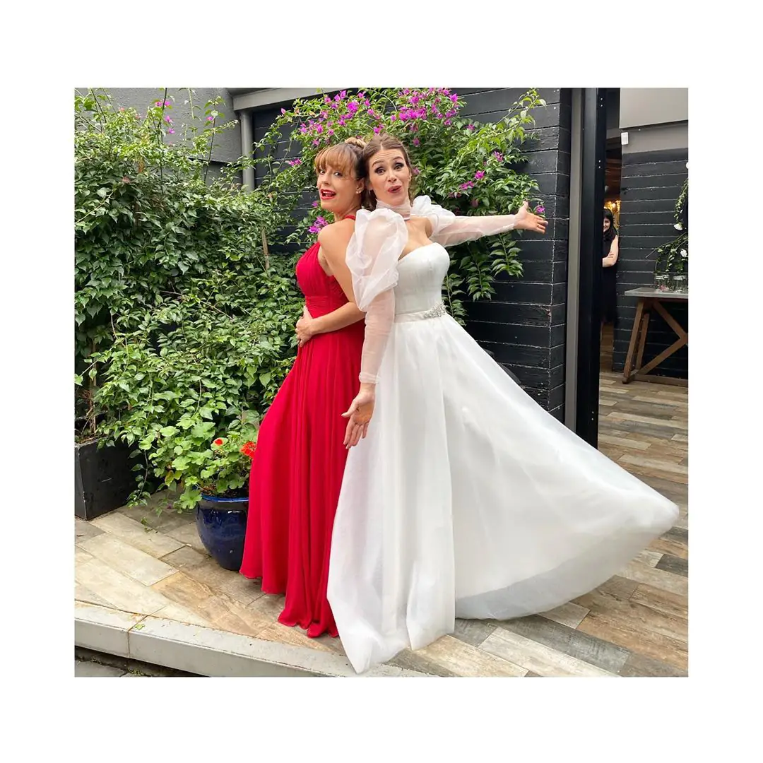 Özge Özder ve Begüm Birgören'in dostluğu herkese örnek 7