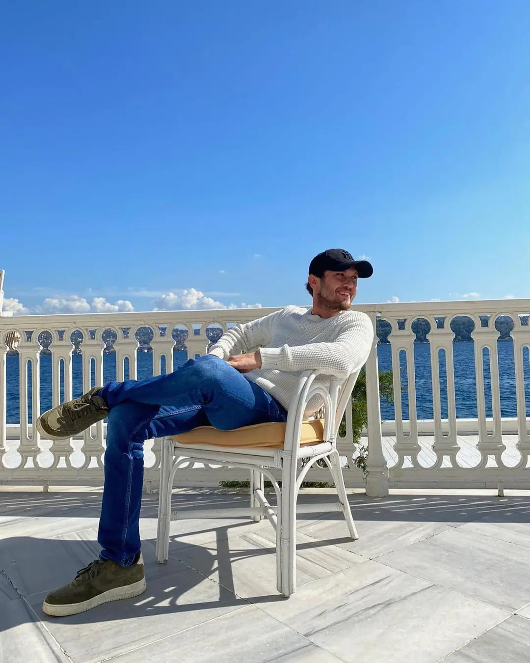 Aras Bulut İynemli ve Onur Tuna'dan havalı mı havalı pozlar! 9