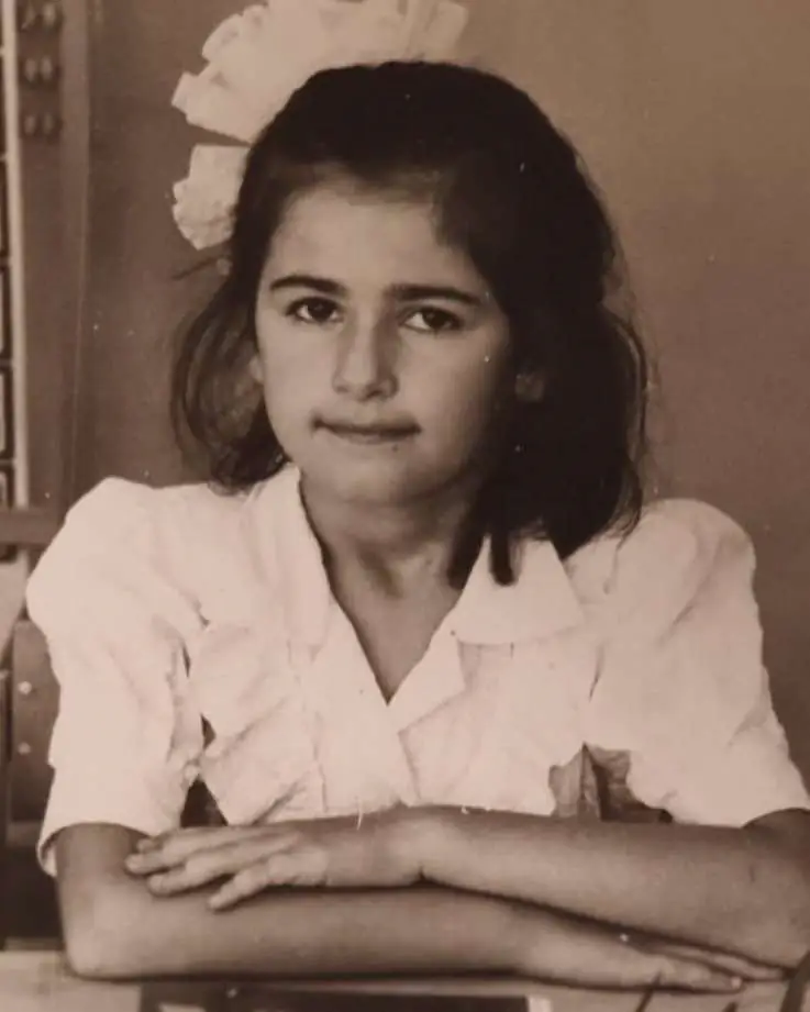 Seksiliği ile olay olan Nesrin Cavadzade'nin bu halini daha önce görmediniz! 9 Seksiliği ile olay olan Nesrin Cavadzade'nin bu halini daha önce görmediniz! 9