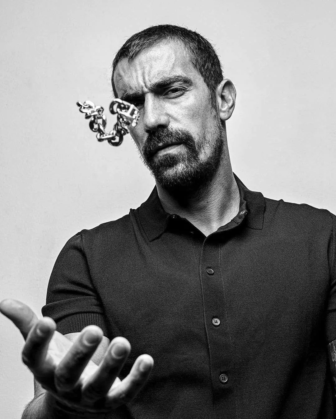 Doğduğun Ev Kaderindir'in Mehdi'si İbrahim Çelikkol hem babacan hem karizmatik! 7