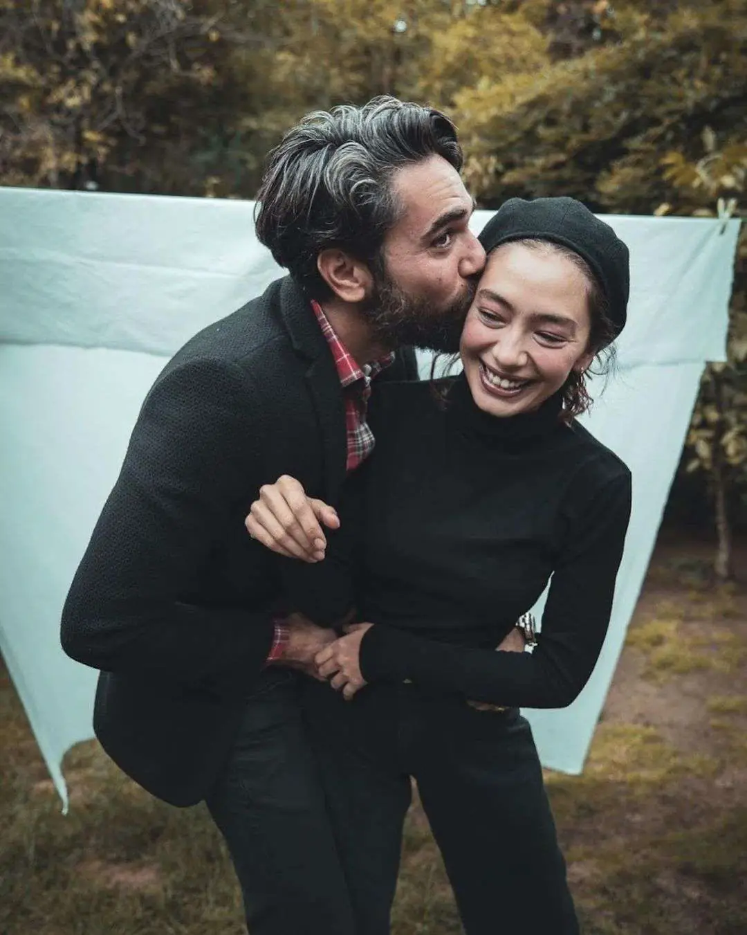 Neslihan Atagül ve Kadir Doğulu'dan aşk pozu 8