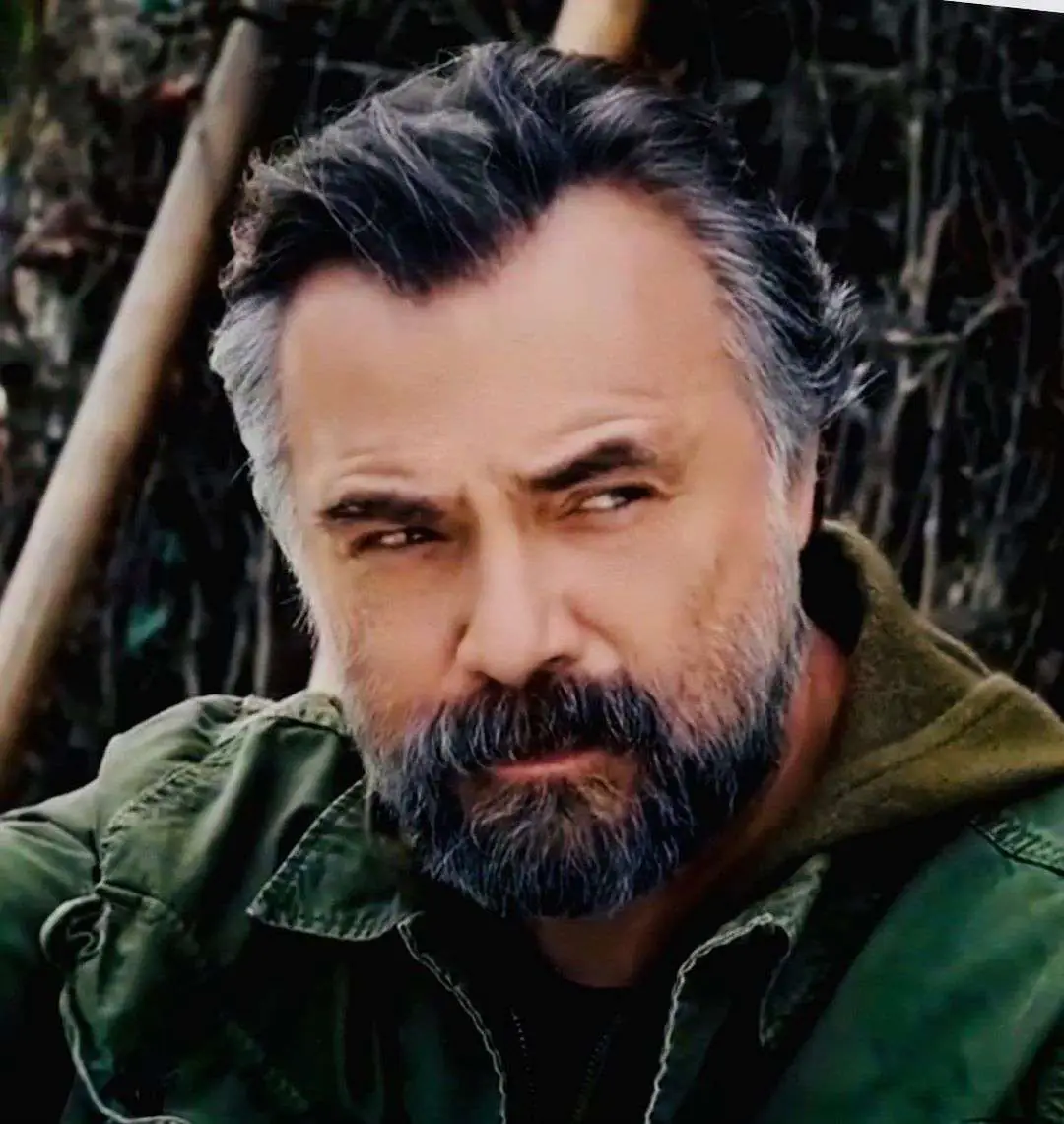 Oktay Kaynarca'nın aksiyon rollerinde veliahtı bakın kim! 8