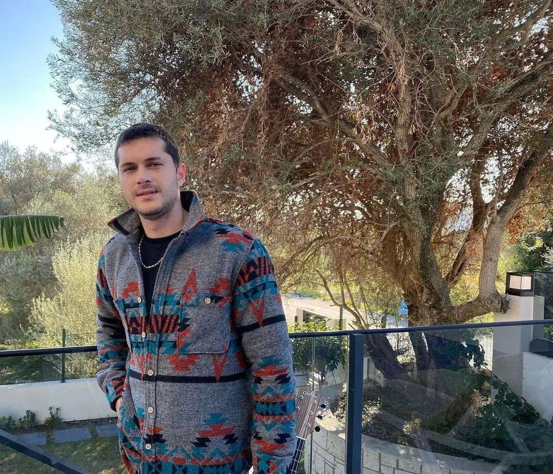 Son Yaz dizisine başlayan Alperen Duymaz'ın imajı değişti! 7