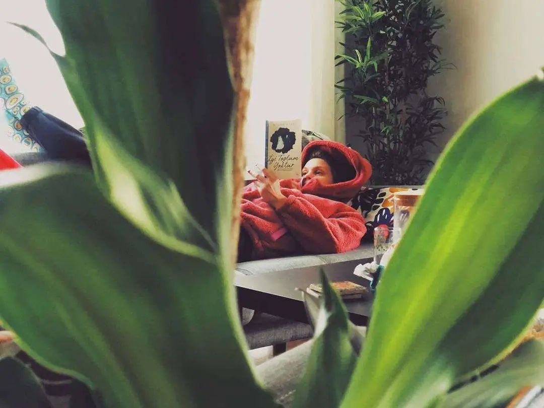 Farah Zeynep Abdullah, Pınar Altuğ, Seray Kaya ve Meriç Aral'ın dinlenme anlayış farklı! 10