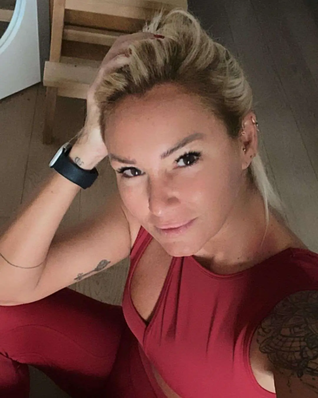Pınar Altuğ spor yaparken bile şık! Hande Doğandemir'den çekici poz! Ahu Yağtu'dan yeni program sürprizi! 8