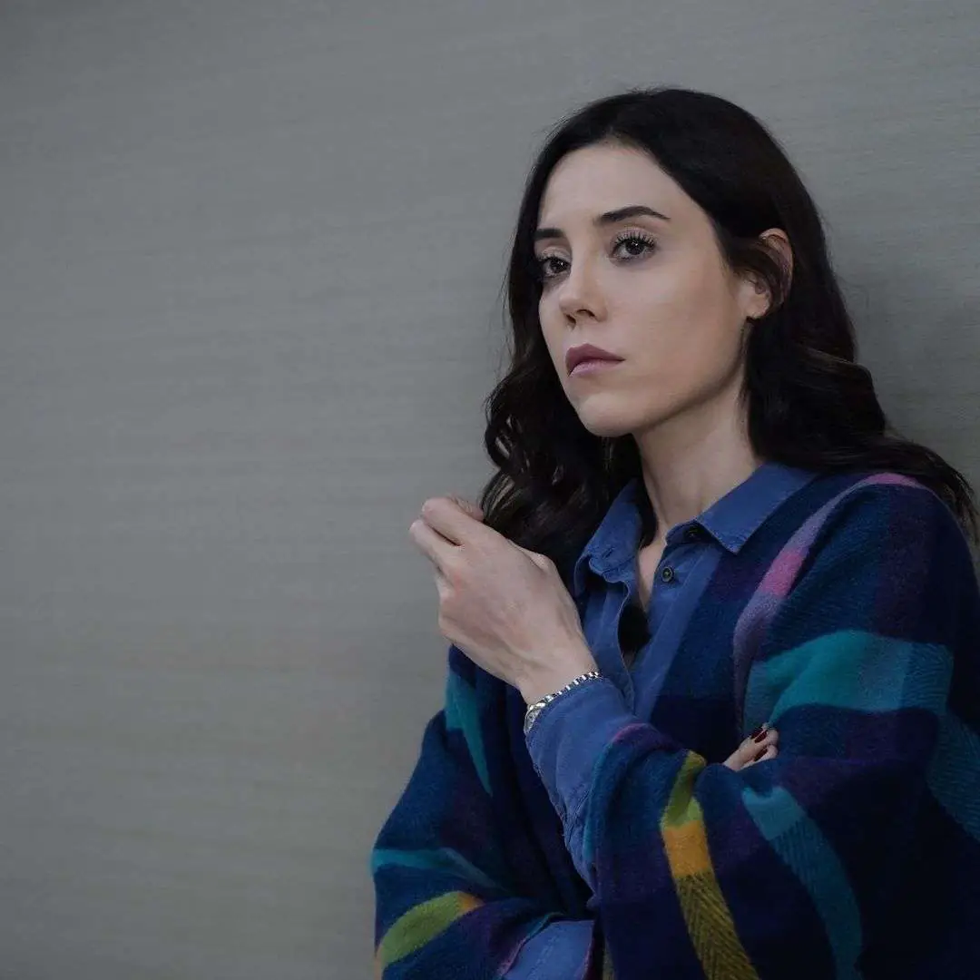 Sadakatsiz, Baraj ve Kuzey Yıldızı dizi setlerinde havalar güzel! 9