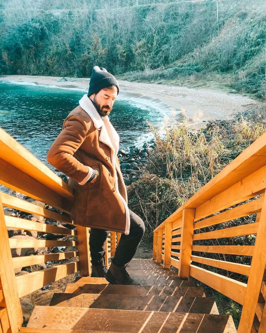 Berk Oktay, İsmail Demirci, Berkay Hardal... Ekranın jönlerinin pazar pozlarından karizma akıyor! 10