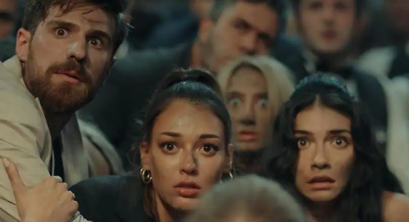Alev Alev'den öyle çarpıcı görüntüler geldi ki, dizi alev alev yanıyor! 12