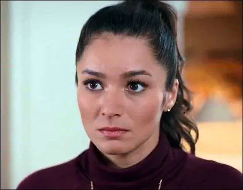 Doğduğun Ev Kaderindir dizisine sürpriz bir isim katılıyor! Kim bu kadın? 7