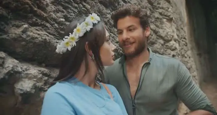 Azıcık güldüler, sonra yürekleri parçaladılar! Benim Adım Melek'te büyük aşk yarıda mı kalacak? 8