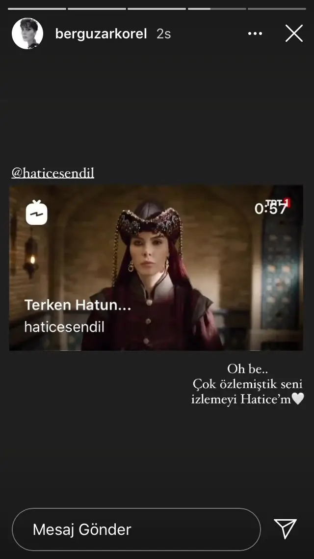 Bu kez Hatice Şendil, Bergüzar Korel'e jest yaptı... 11 Bu kez Hatice Şendil, Bergüzar Korel'e jest yaptı... 11