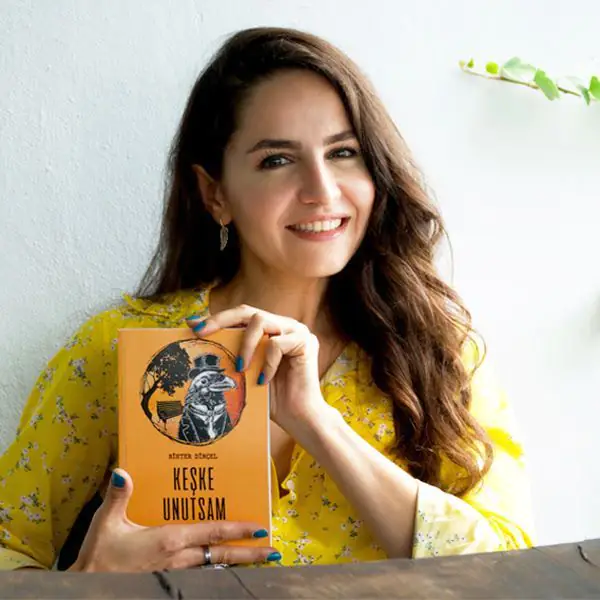 Mucize Doktor dizisinin Selvi'si Bihter Dinçel, ilk kitabının gururunu yaşıyor 7 Mucize Doktor dizisinin Selvi'si Bihter Dinçel, ilk kitabının gururunu yaşıyor 7