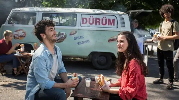 Burcu Biricik, Pınar Deniz ve Aras Aydın'ı buluşturan projeden özel detaylar 9