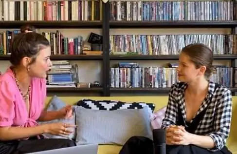 Hayat Şarkısı Hülya ve Kuzgun Dila'yı unutun! Burcu Biricik, Fatma dizisinde seri katil olarak geliyor! 9
