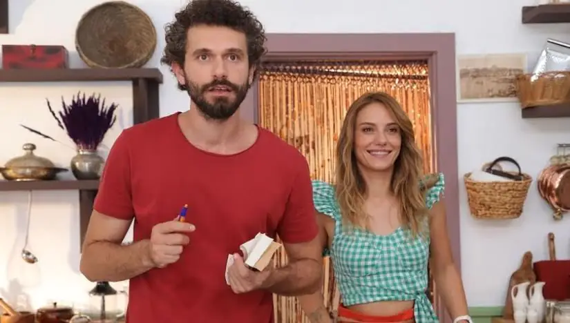 Çatı Katı Aşk dizisinin elindeki büyük şans ve bir de uyarı! 8