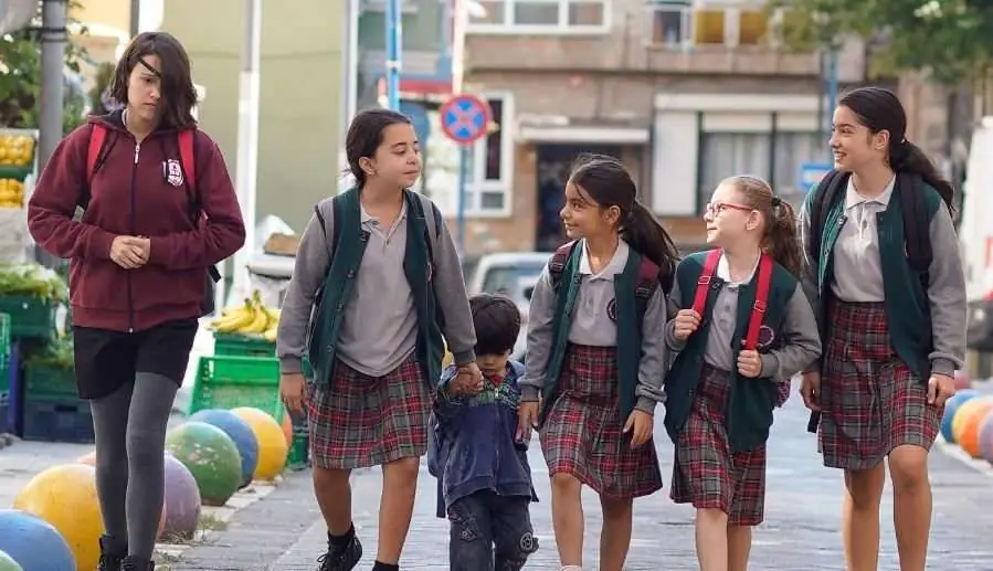Çocukluk dizisinde sırlar bir bir ortaya çıkıyor! 8