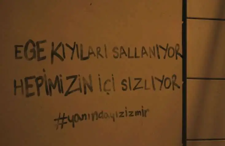 Alkışlanacak hareketler bunlar! Çukur dizisinde, İzmir depremi mesajlarını gördünüz mü? 9 Alkışlanacak hareketler bunlar! Çukur dizisinde, İzmir depremi mesajlarını gördünüz mü? 9