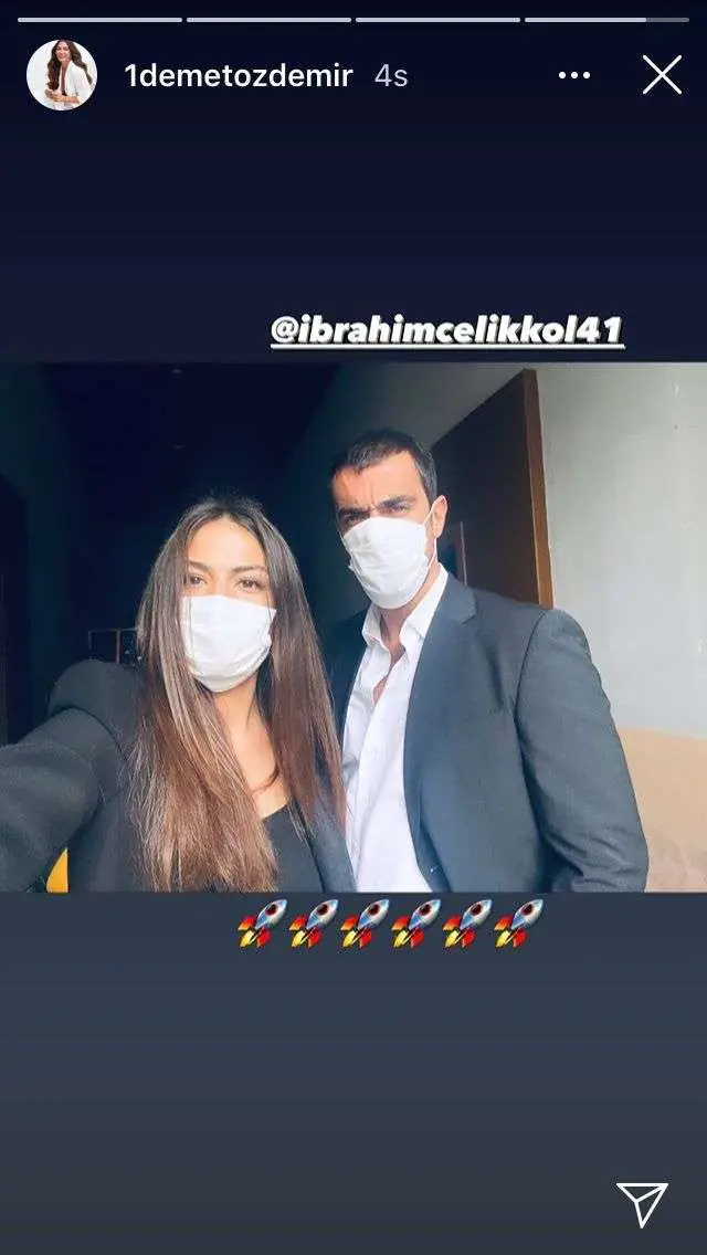 Doğduğun Ev Kaderindir dizisinin setinde İbrahim Çelikkol ve Demet Özdemir'den maskeli poz 7 Doğduğun Ev Kaderindir dizisinin setinde İbrahim Çelikkol ve Demet Özdemir'den maskeli poz 7