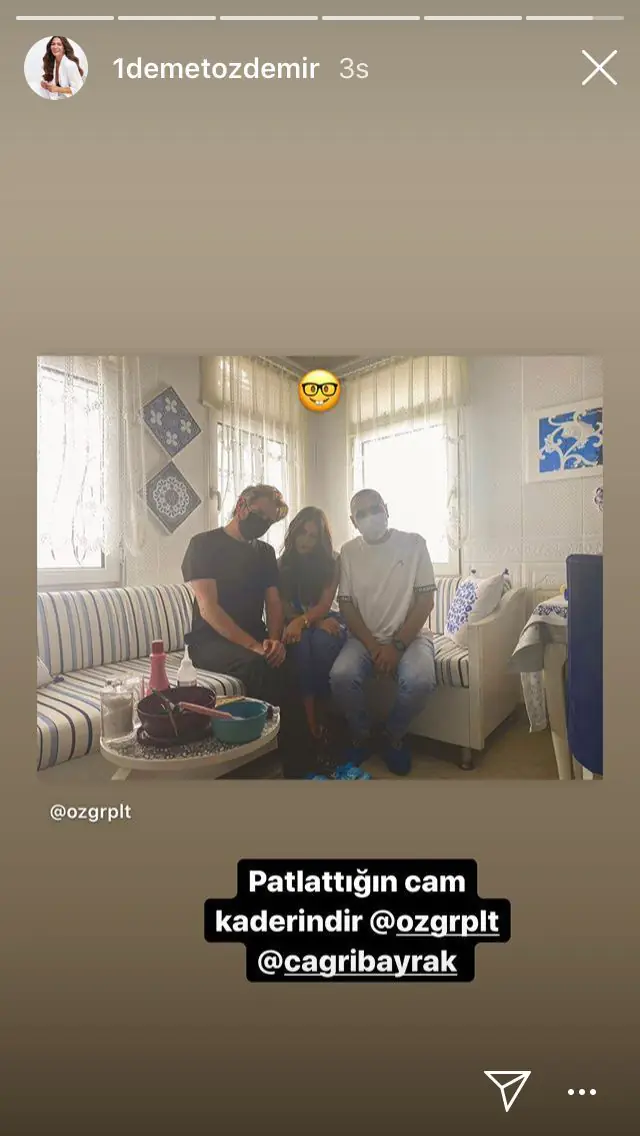 Doğduğun Ev Kaderindir setinde küçük kaza! Camı Demet Özdemir mi patlattı? 8 Doğduğun Ev Kaderindir setinde küçük kaza! Camı Demet Özdemir mi patlattı? 8