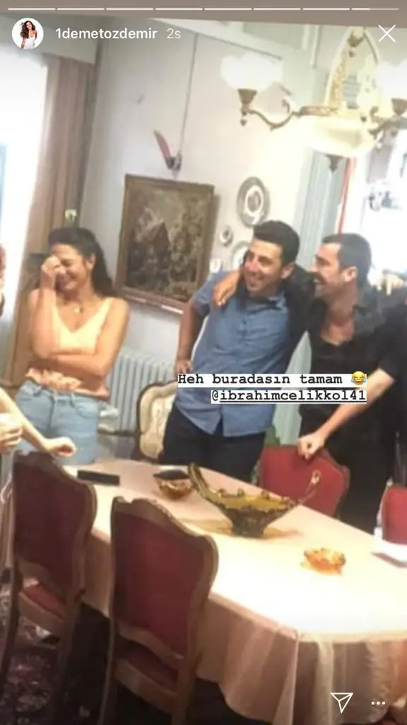 Demet Özdemir, Doğduğun Ev Kaderindir setinde dalga geçmeye doyamadı! 8