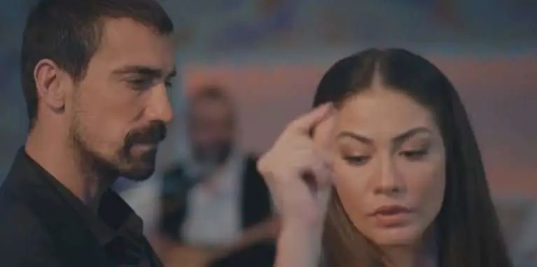 İbrahim Çelikkol'un Mehdi'sine gelen vuruyor, giden vuruyor! Doğduğun Ev Kaderindir'de bu durum ayrılık getirir! 8