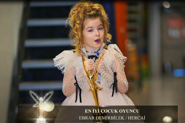 Hercai, Mucize Doktor, Bir Zamanlar Çukurova, Afili Aşk, Şahsiyet, İstanbullu Gelin; hepsi ödül aldı! 13