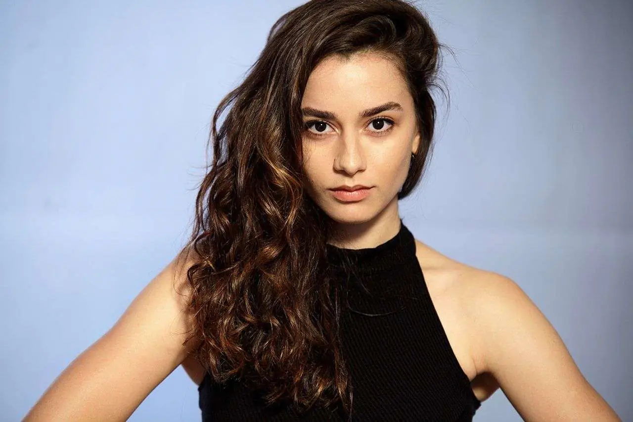 Ne Demet Özdemir, ne Hande Erçel, ne Neslihan Atagül... Bir isim resmen hepsine depar attı! 10