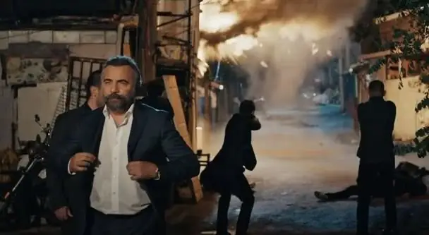 Eşkıya Dünyaya Hükümdar Olmaz'dan bir kötü haber daha, kara bulutlar dizinin üzerinde! 7