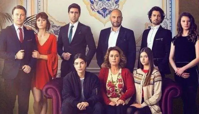 TRT'nin yeni dizisinde sürpriz buluşma! 2 yıl sonra Çağlar Ertuğrul ve Deniz Baysal aynı dizide 8