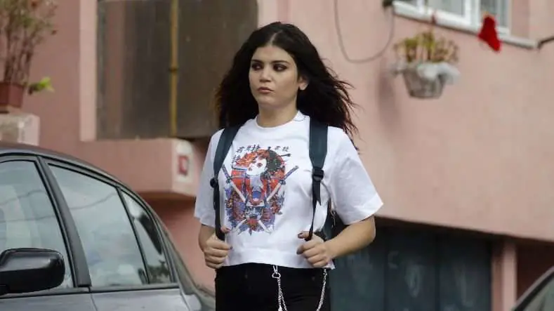 Adını Feriha Koydum'da Lara ile ünlendi, şimdi Sol Yanım dizisine katıldı! 7